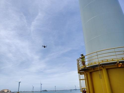 龍源電力完成首次海上風電場無人機葉片智能巡檢試飛