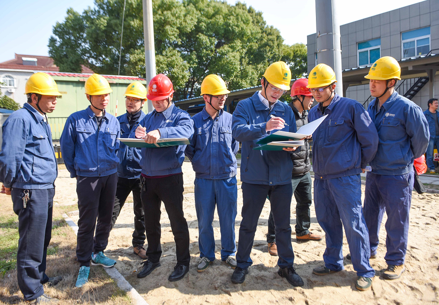 國網慈溪市供電公司深入推進冬季安全大檢查為迎峰度冬筑牢防護堤