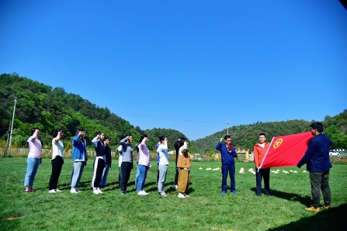 中國電建集團(tuán)各單位精準(zhǔn)發(fā)力，確?！半p引雙建”工作走深走實(shí)