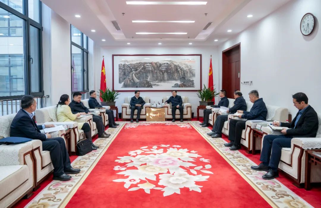 內(nèi)蒙古電力集團(tuán)與包頭市委、市政府交流座談