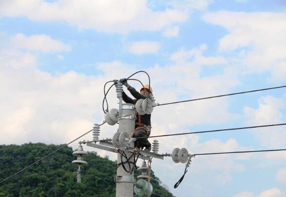 江永供電：奉獻電網力量 助力“旅游扶貧”